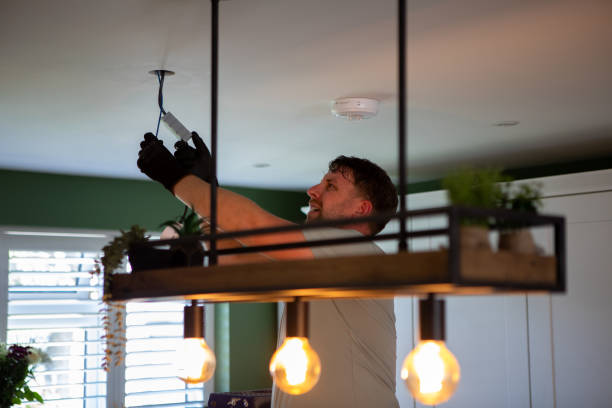 Best Local Electrician Companies  in Bloomington, IL